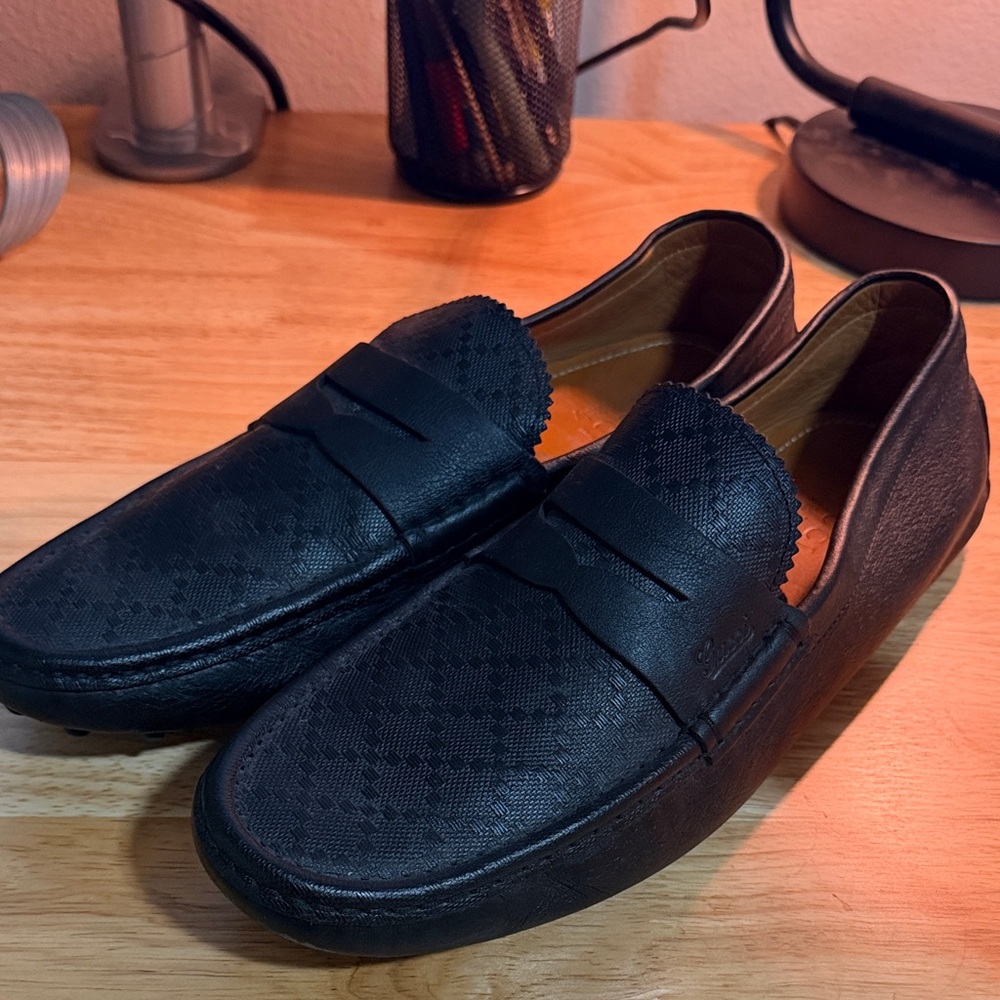 Gucci Black Textured Leather Penny Loafers